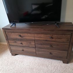 6 Drawer Dresser 