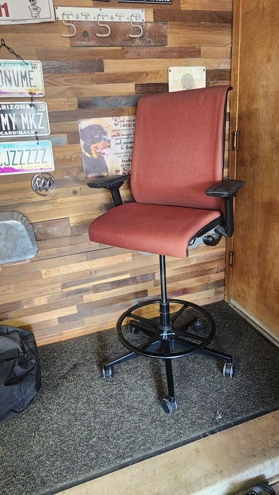 Steelcase Think  Drafting Stool