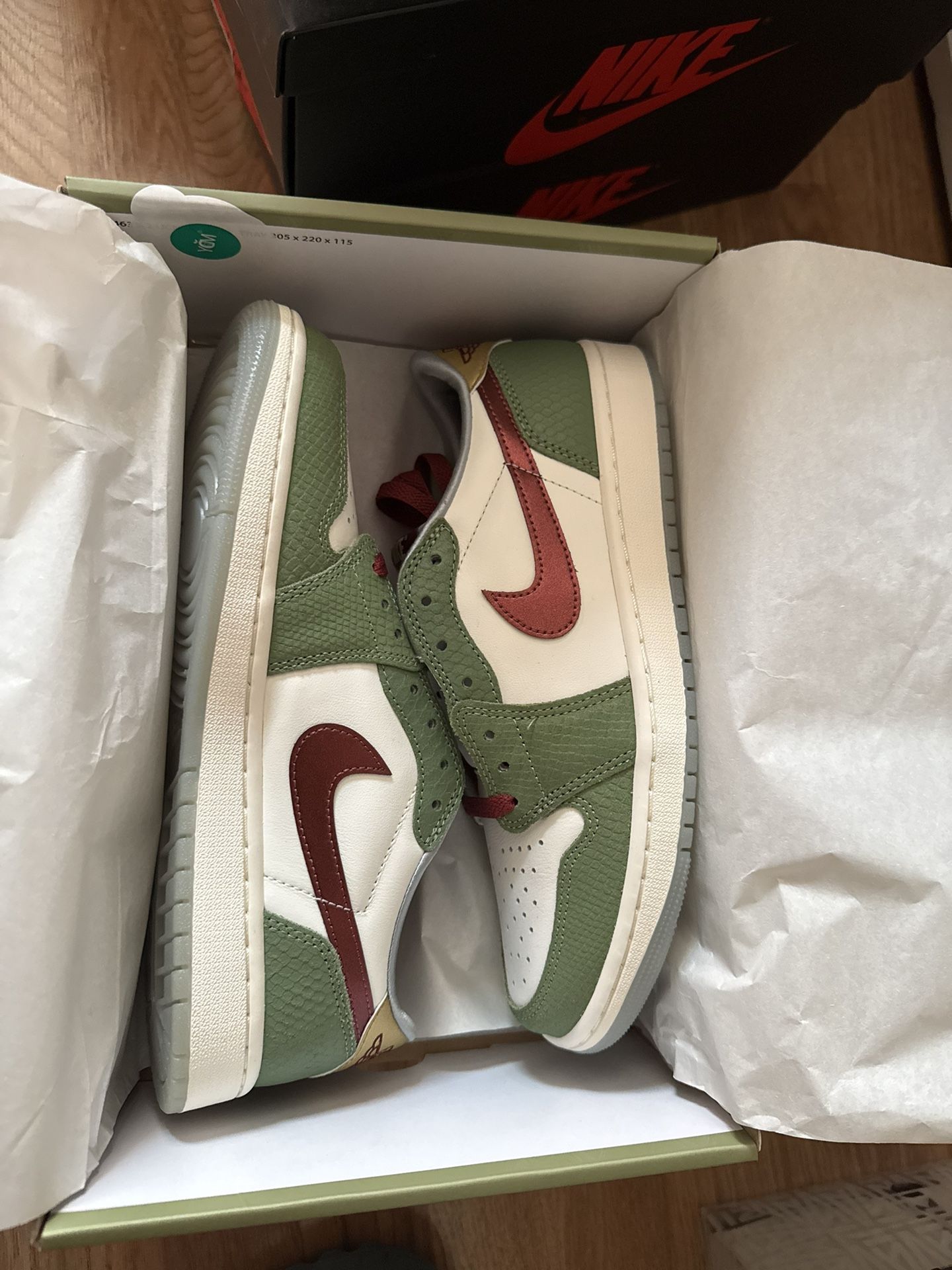 Jordan 1 Low OG Year Of The Dragon