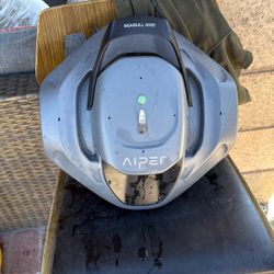Aiper Pool Vacuum 