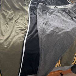 4 Sweat/athletic Pants Size Large