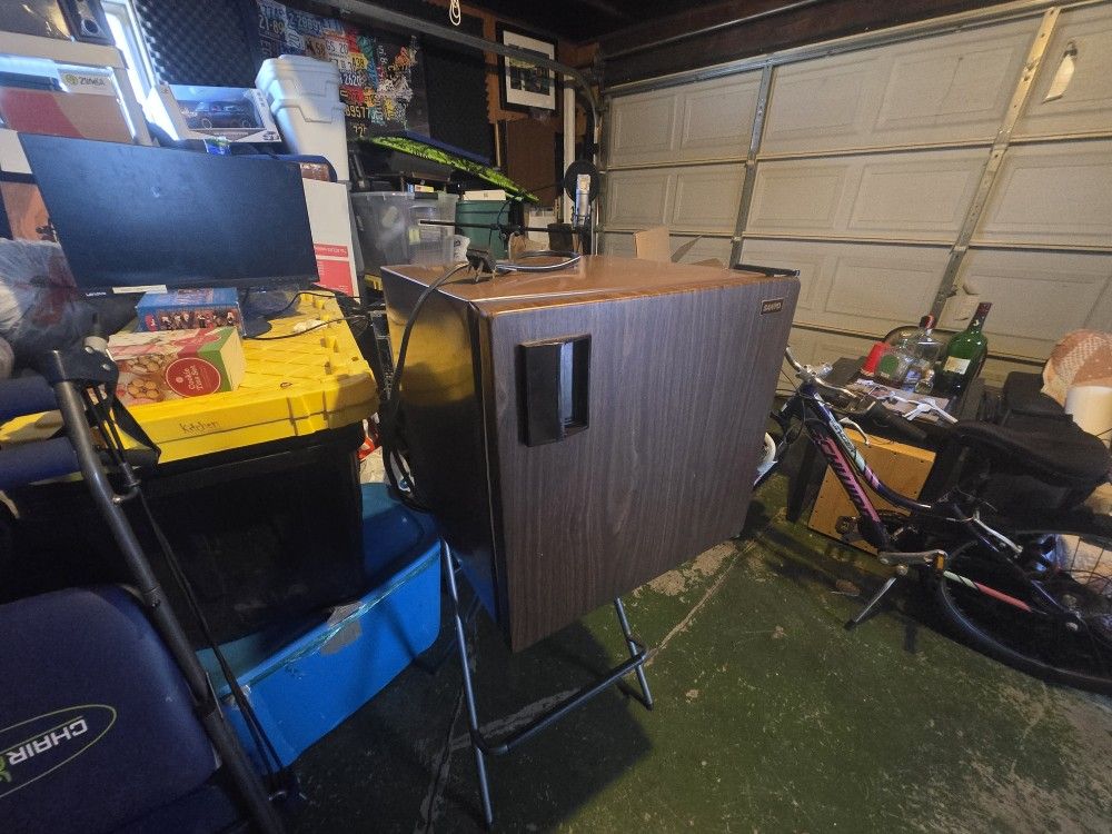 Mini Fridge Sanyo