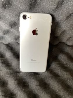 Iphone 7 Silver ANY CARRIER 32GB