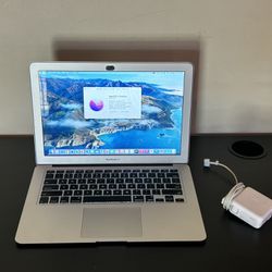 MacBook Air 2017 Intel Core i5 8GB RAM 128GB SSD Fast Laptop