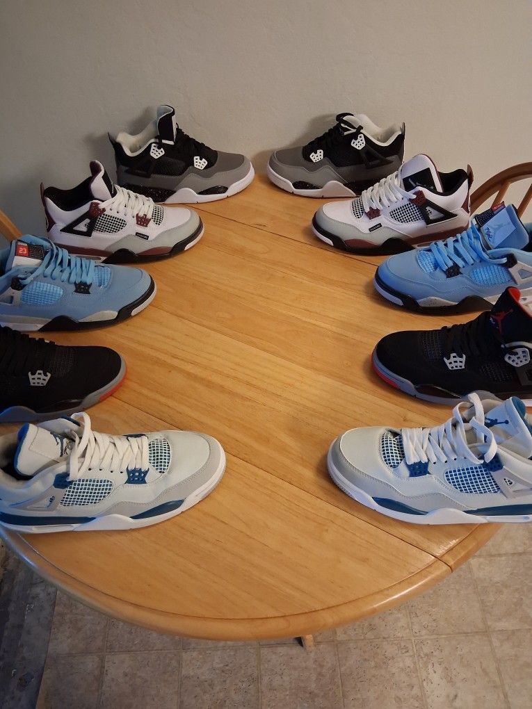 (9.5) MENS SHOES ($70)