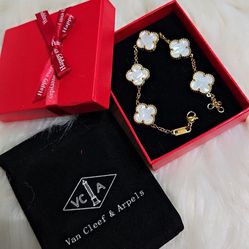 Van Cleef Matching Set (Bracelet & Necklace &Earrings)
