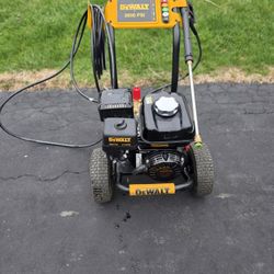 Power Washer Dewalt 