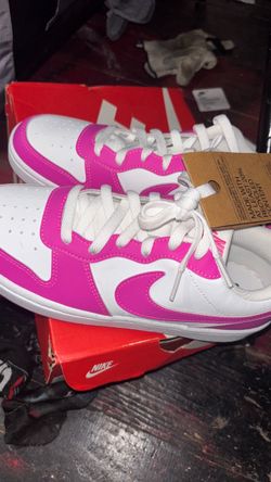 Nike woman shoes