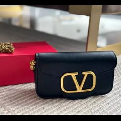VALENTINO GARAVANI LOCÒ SMALL SHOULDER BAG IN CALFSKIN