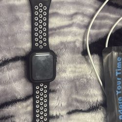 Apple watch SE Gen 2 