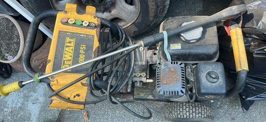 DeWalt 3000 PSI Gas Pressure Washer – Fully Working