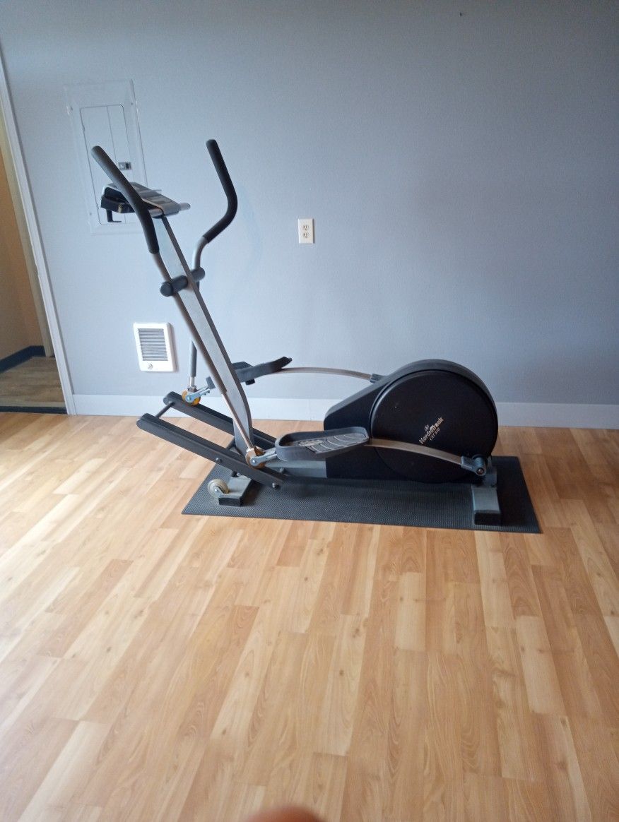 NordicTrack CXT 910 Elliptical Trainer