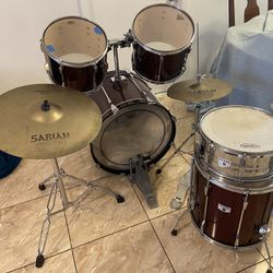 Full Tama Drum Set