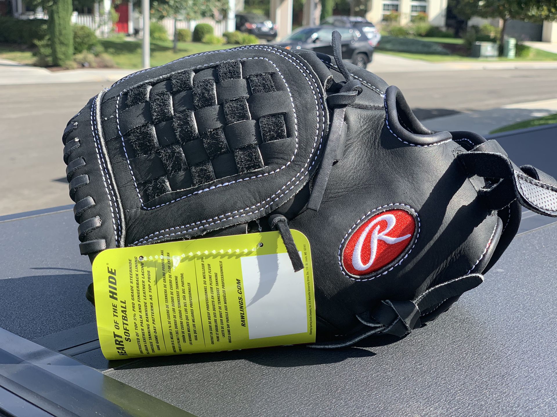Rawlings HEART OF THE HIDE 12” Softball/baseball glove, NWT, LEFT HAND throw