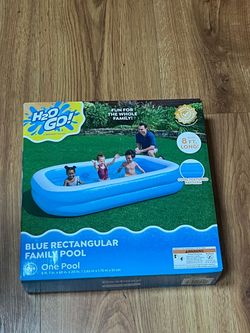 BRAND NEW 8X7 inflatable pool