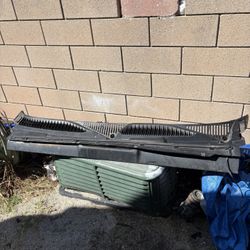 99-06 Chevy Wiper Cowl Panel 