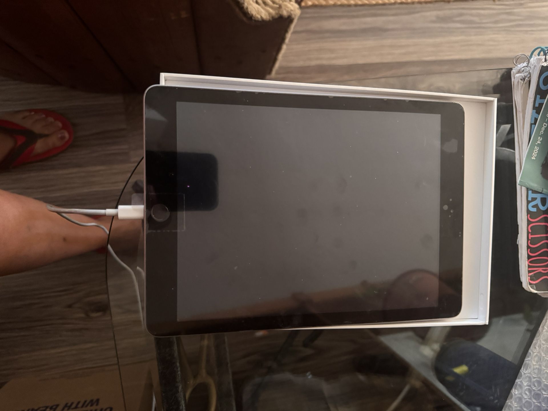 iPad (5th Generation). 32GB