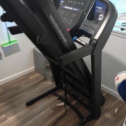 T101 horizon treadmill