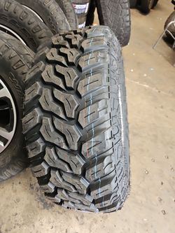 New set of tires mud terrain 35 1250 17 lt