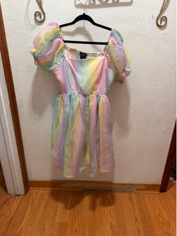 Hot Topic woman’s dress
