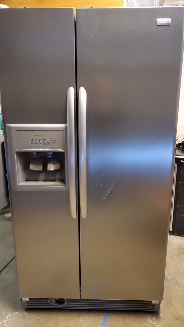Refrigerator Kenmore for Sale in Rocklin, CA OfferUp