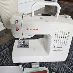Singer Sewing Machine 7412 With Pedal And Manual

(Like New)