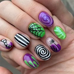 💜💚 New! 20 Pcs 3D Beetlejuice Press on Nail Set Short Square Shaped