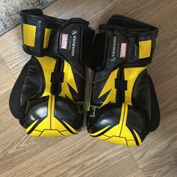 BOXING GLOVES HAYABUSSA 