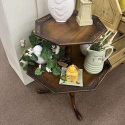 Antique Victorian 2 Tier Pie Table