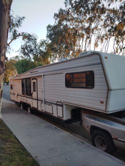 1994  rv. Trailas.