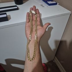 46.5 Grams Of 14 K Gold Hollow Cuban Link