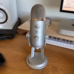 BLUE Yeti USB Microphone