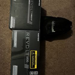 Phanteks Revolt 1200 Watts Come With Cables And Mod