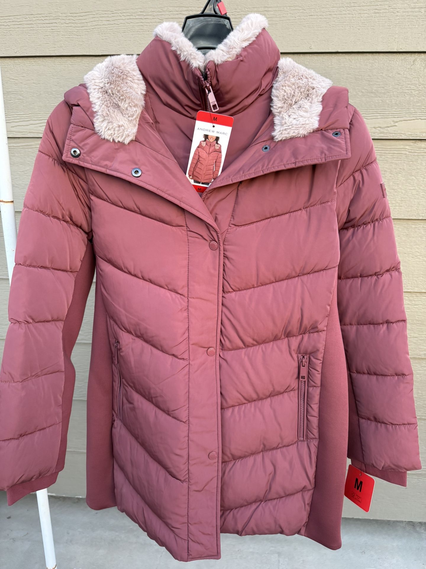 Andrew Mark Woman’s Puffer Jacket New Size M or XL