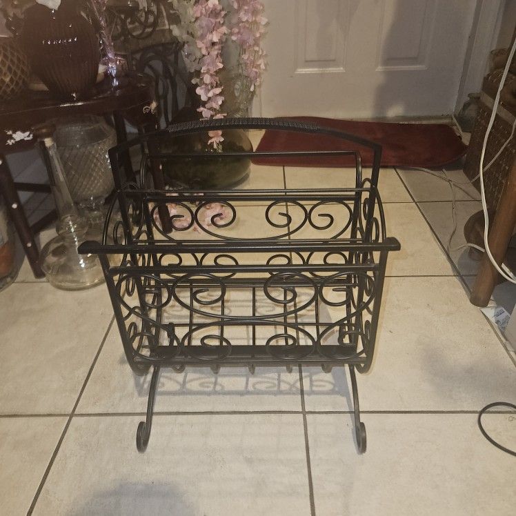2 VINTAGE METAL MAGAZINE RACKS $10 EACH