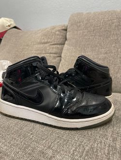Air Jordan Aj1 Mids 7Y