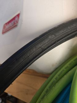 700x25c tires