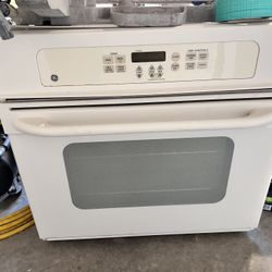 GE  kitchen oven
