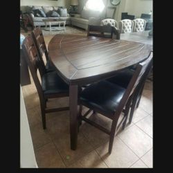 High Table And 5  Bar Stools 