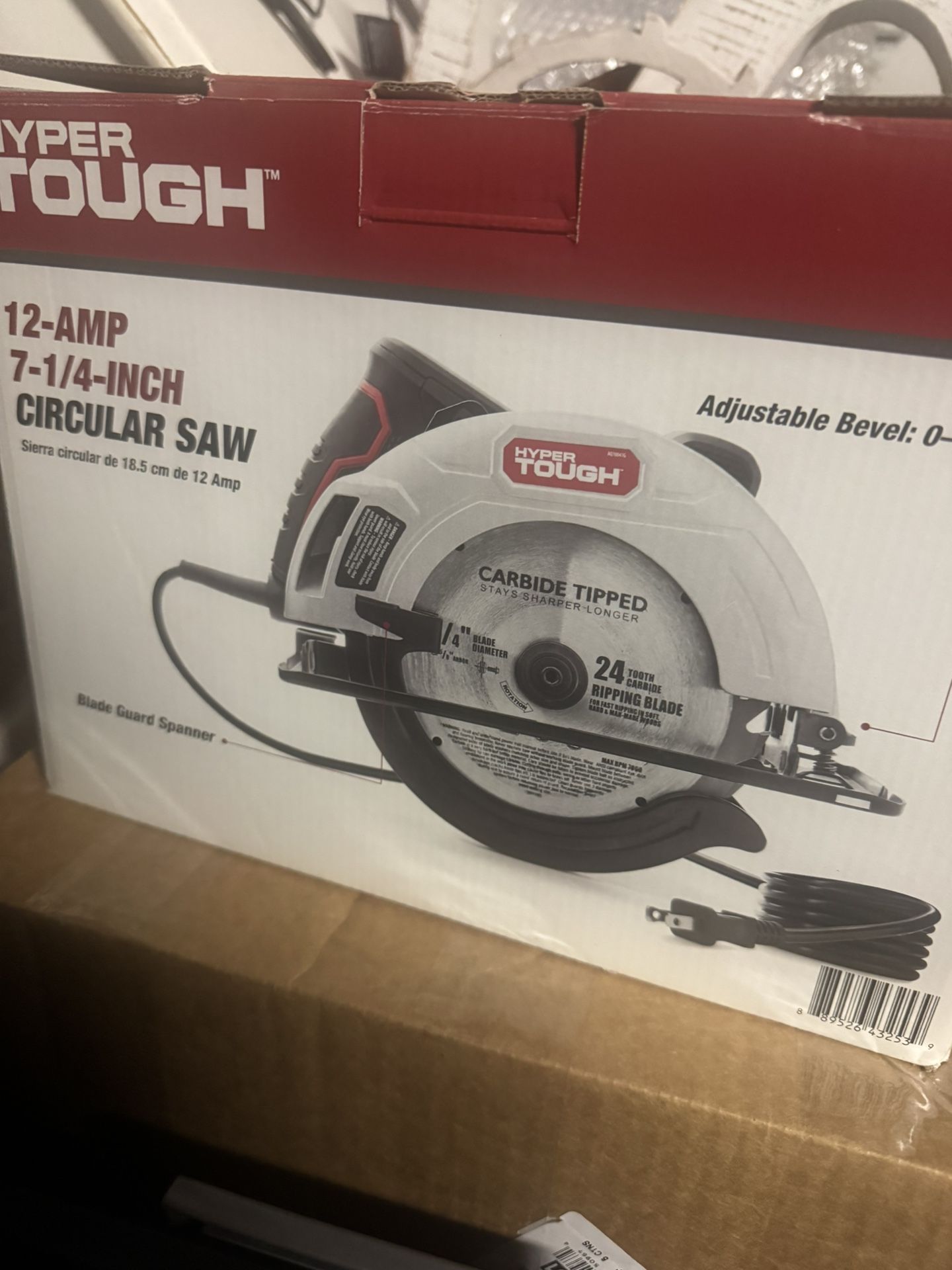 Hyper tough 12 Amp Circular Saw -NEW Never Used