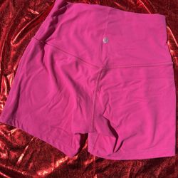 Lululemon Align Shorts 4” & size 6