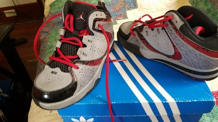 Boys Jordan's size 12