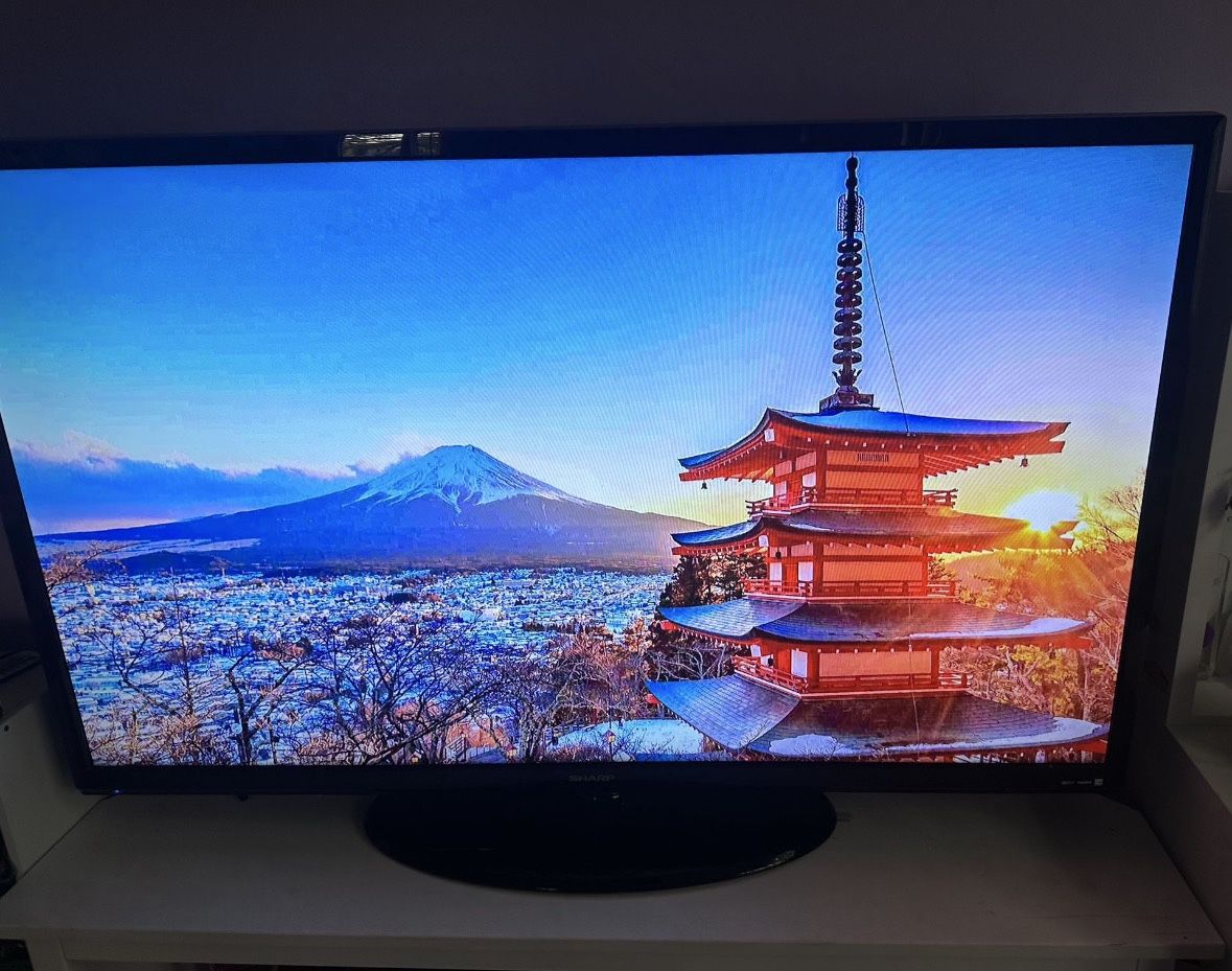 SHARP AQUOS 60in TV