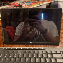 Microsoft Surface Pro 2 with Keyboard And Mouse