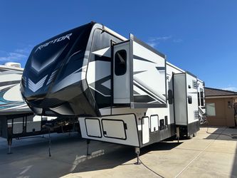 2021 Keystone Raptor Rv/ Toy Hauler/ fifth wheel/ travel trailer