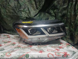 2020-22 Volkswagen Atlas Right Headlight Computer