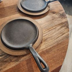 (2)Wagner Cast Iron Comal w/Walnut Trivets