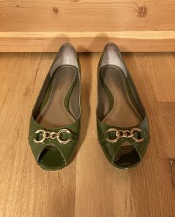 Women's Patent Leather Flats. Size 9