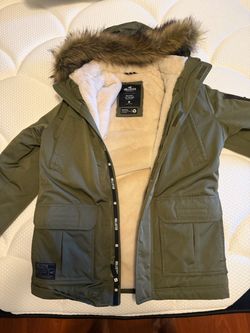 Hollister men’s Med winter jacket