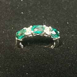 Emerald And Diamond Ring 